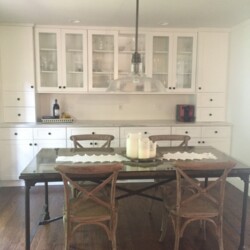 Large symmetrical hutch